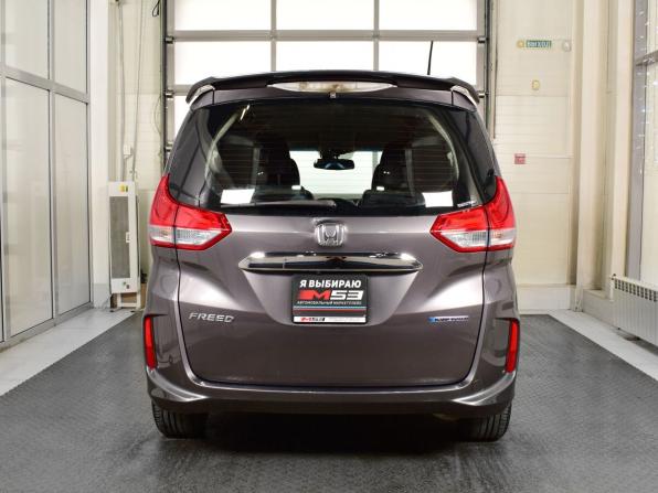 Honda Freed II с пробегом 2017 года, цена 1 275 999 рублей, 136766 км, компактвэн, Автокод Объявления