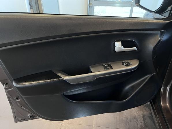 Kia Rio III Рестайлинг с пробегом 2016 года, цена 535 000 рублей, 362332 км, седан, Автокод Объявления