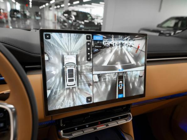 Zeekr 9X с пробегом 2025 года, цена 10 300 000 рублей, 5 км, внедорожник, Автокод Объявления