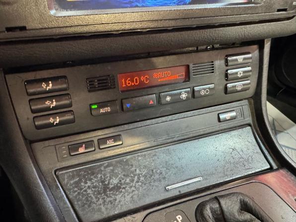 BMW 3 серии IV (E46) Рестайлинг с пробегом 2002 года, цена 720 000 рублей, 502612 км, седан, Автокод Объявления