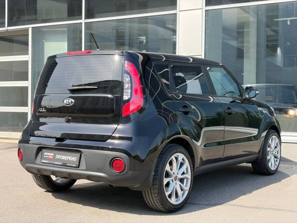 Kia Soul II Рестайлинг с пробегом 2018 года, цена 1 525 000 рублей, 135000 км, хэтчбек, Автокод Объявления