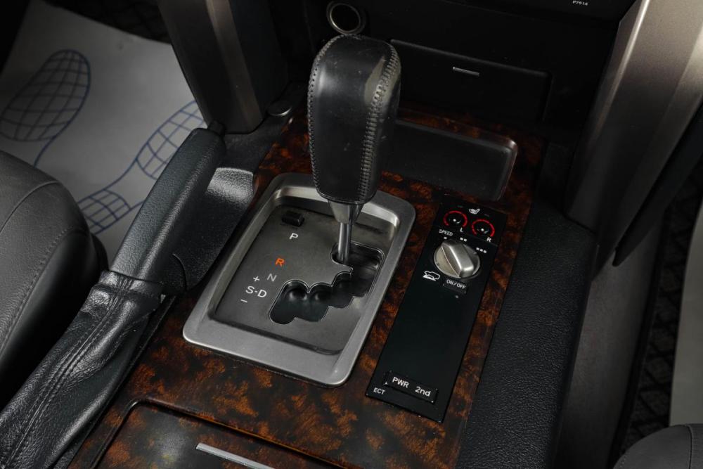 Toyota Land Cruiser 200 Series Тюмень  - изображение 17