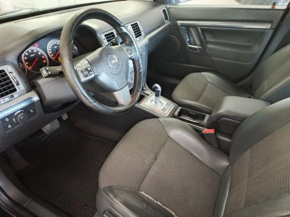Opel Vectra C Рестайлинг с пробегом 2006 года, цена 450 000 рублей, 223732 км, седан, Автокод Объявления