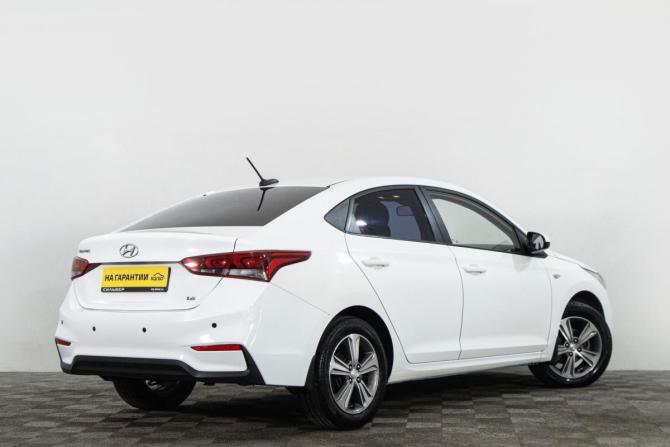 Hyundai Solaris II с пробегом 2017 года, цена 1 099 000 рублей, 139000 км, седан, Автокод Объявления