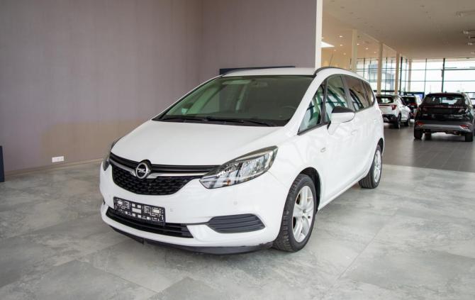 Opel Zafira C Рестайлинг с пробегом 2017 года, цена 2 050 000 рублей, 187418 км, минивэн, Автокод Объявления
