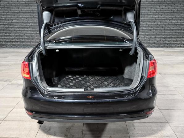 Volkswagen Jetta VI Рестайлинг с пробегом 2014 года, цена 1 140 000 рублей, 126712 км, седан, Автокод Объявления