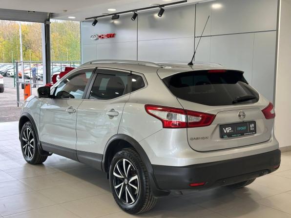Nissan Qashqai II с пробегом 2016 года, цена 1 787 000 рублей, 153124 км, внедорожник, Автокод Объявления
