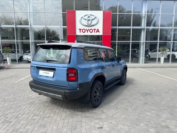 Toyota Land Cruiser Prado 250 Series с пробегом 2024 года, цена 9 550 000 рублей, 3722 км, внедорожник, Автокод Объявления