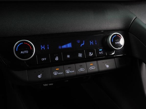 Hyundai Elantra VII (CN7) с пробегом 2021 года, цена 2 069 000 рублей, 114977 км, седан, Автокод Объявления