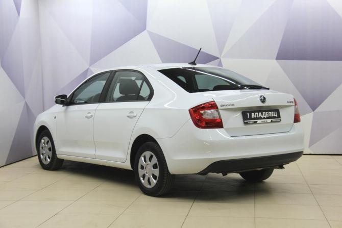 Skoda Rapid I с пробегом 2017 года, цена 1 099 900 рублей, 178136 км, лифтбек, Автокод Объявления