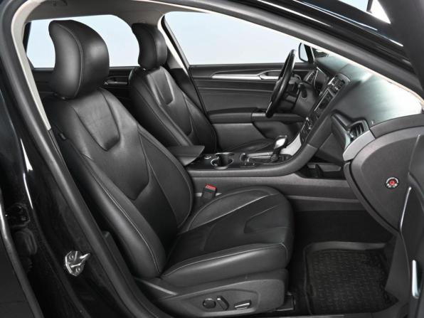 Ford Mondeo V с пробегом 2018 года, цена 1 479 000 рублей, 135698 км, универсал, Автокод Объявления