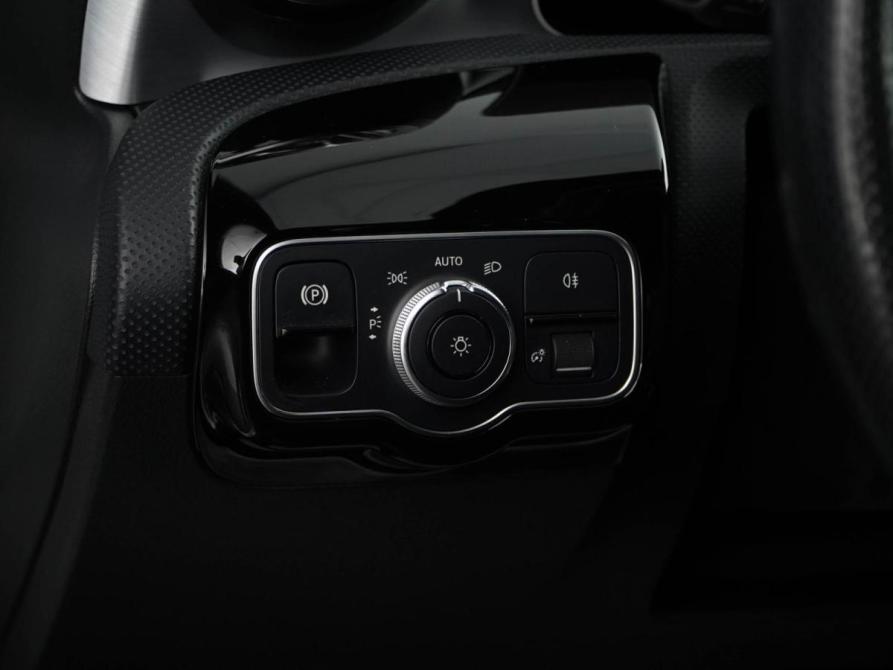 Mercedes-Benz A-Класс IV (W177) Москва  - изображение 19
