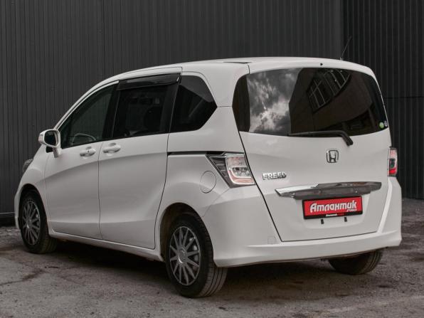 Honda Freed I с пробегом 2011 года, цена 1 050 000 рублей, 154180 км, компактвэн, Автокод Объявления