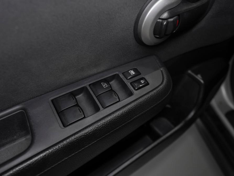 Nissan Tiida I Москва  - изображение 17