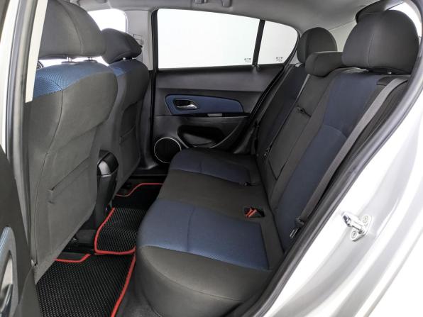 Chevrolet Cruze I Рестайлинг с пробегом 2015 года, цена 820 000 рублей, 156678 км, хэтчбек, Автокод Объявления