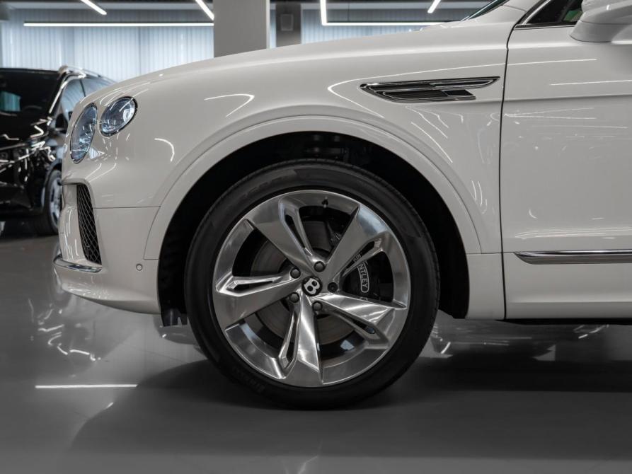 Bentley Bentayga I Рестайлинг Москва  - изображение 33