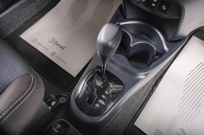 Toyota Vitz III (XP130) Рестайлинг с пробегом 2018 года, цена 1 029 000 рублей, 84000 км, хэтчбек, Автокод Объявления