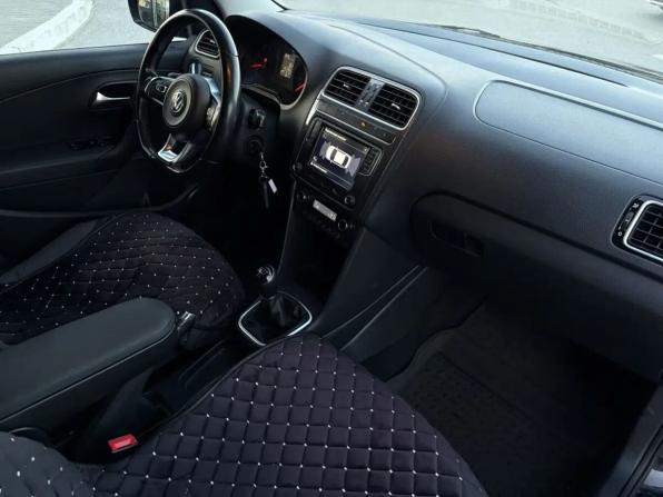 Volkswagen Polo V Рестайлинг с пробегом 2018 года, цена 1 223 000 рублей, 101734 км, седан, Автокод Объявления