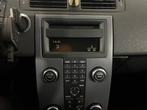 Volvo S40 II Рестайлинг с пробегом 2011 года, цена 715 000 рублей, 213225 км, седан, Автокод Объявления