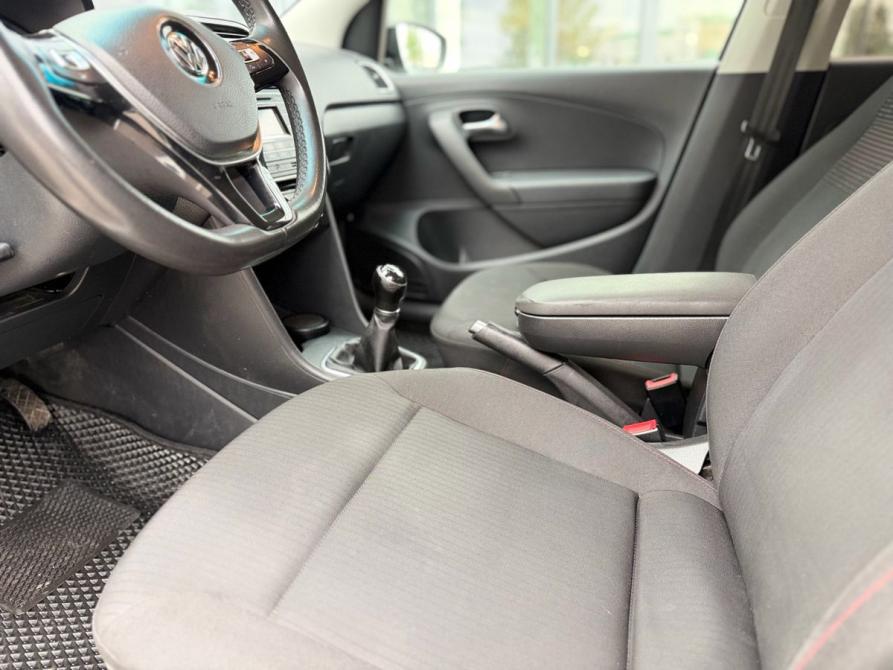 Volkswagen Polo V Рестайлинг Санкт-Петербург  - изображение 8