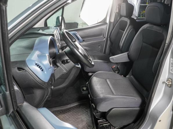 Peugeot Partner II с пробегом 2009 года, цена 799 000 рублей, 194845 км, компактвэн, Автокод Объявления