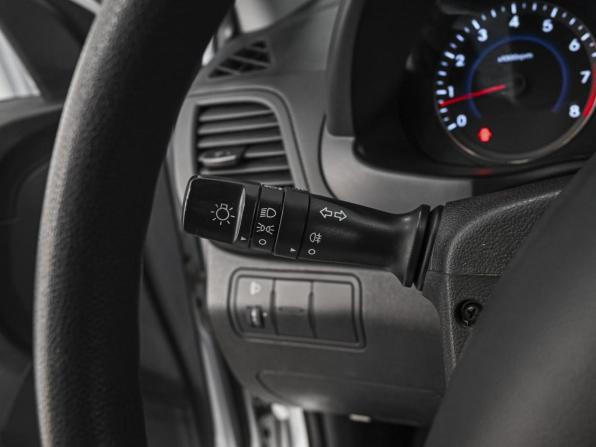 Hyundai Solaris I Рестайлинг с пробегом 2015 года, цена 1 029 000 рублей, 69750 км, хэтчбек, Автокод Объявления