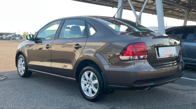 Volkswagen Polo V Рестайлинг с пробегом 2016 года, цена 1 089 000 рублей, 50500 км, седан, Автокод Объявления