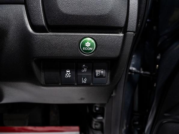 Honda Fit III Рестайлинг с пробегом 2019 года, цена 1 280 000 рублей, 101770 км, хэтчбек, Автокод Объявления
