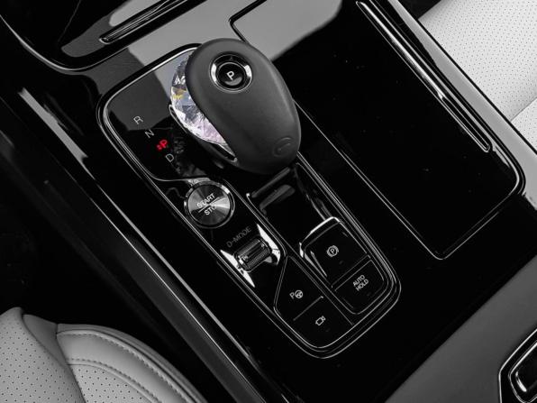 GAC M8 с пробегом 2024 года, цена 4 930 000 рублей, 9246 км, минивэн, Автокод Объявления