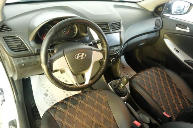 Hyundai Solaris I с пробегом 2014 года, цена 829 000 рублей, 133100 км, седан, Автокод Объявления