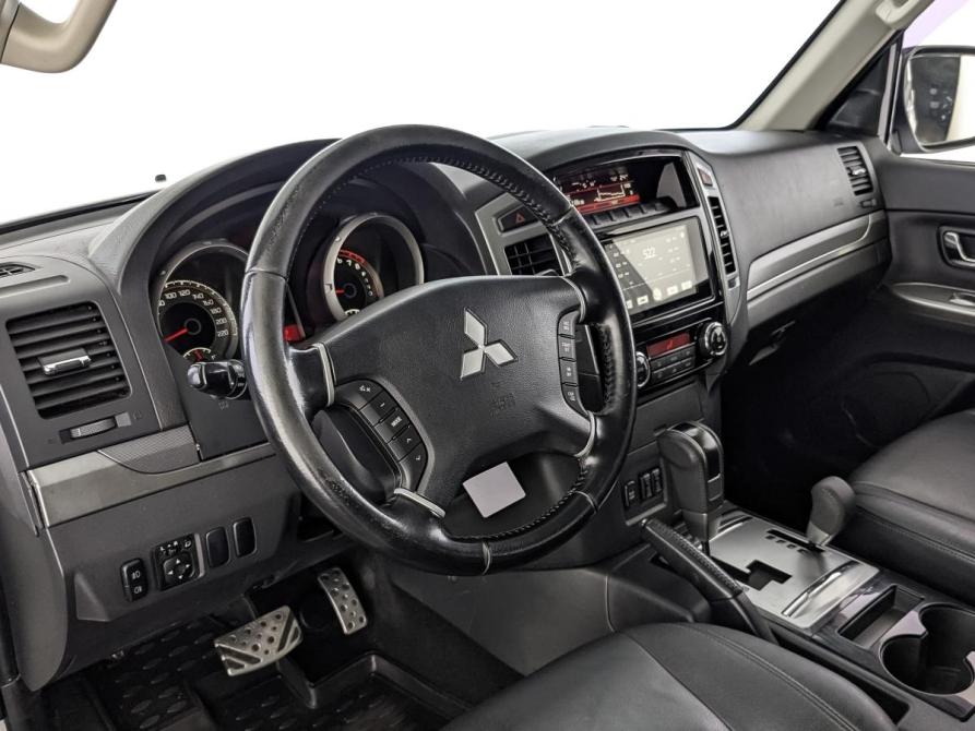 Mitsubishi Pajero IV Рестайлинг 2 Москва  - изображение 15