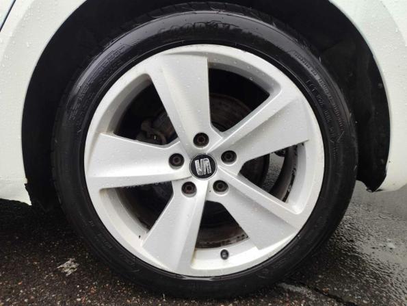 SEAT Leon III с пробегом 2013 года, цена 1 185 000 рублей, 175948 км, хэтчбек, Автокод Объявления
