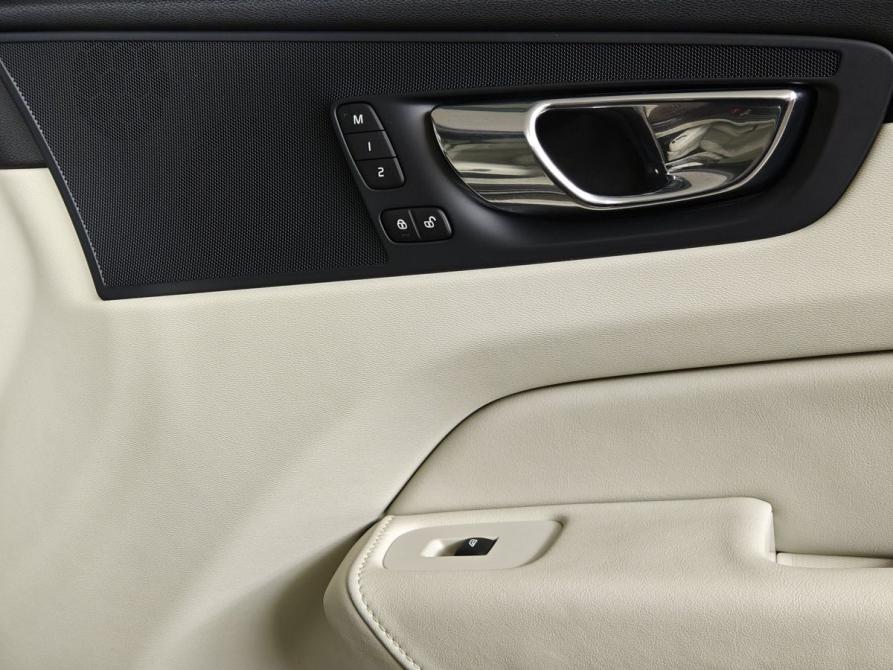 Volvo XC60 II Москва  - изображение 20