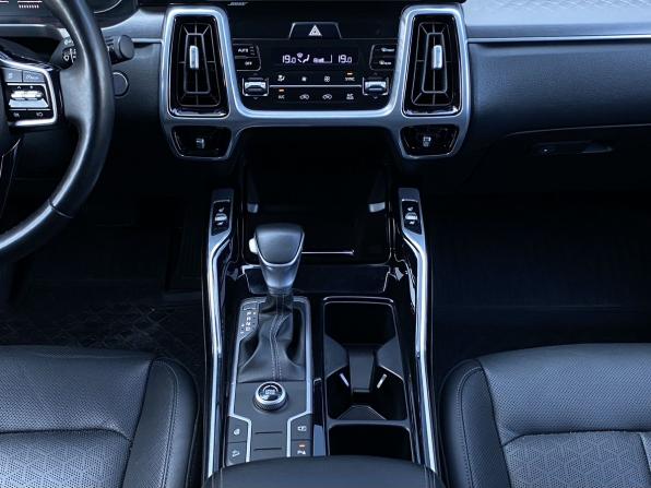 Kia Sorento IV с пробегом 2021 года, цена 3 299 000 рублей, 113520 км, внедорожник, Автокод Объявления