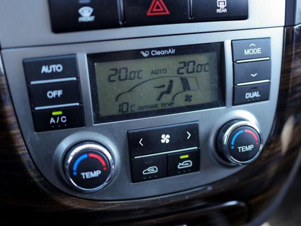 Hyundai Santa Fe II Рестайлинг с пробегом 2011 года, цена 1 199 000 рублей, 222220 км, внедорожник, Автокод Объявления