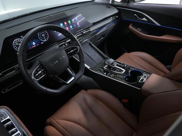 Omoda C5 I с пробегом 2023 года, цена 1 879 000 рублей, 34877 км, внедорожник, Автокод Объявления