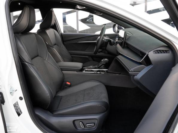 Toyota Camry IX (XV80) China Market с пробегом 2025 года, цена 4 099 000 рублей, 97 км, седан, Автокод Объявления