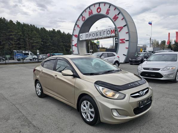 Hyundai Solaris I с пробегом 2013 года, цена 869 995 рублей, 168188 км, седан, Автокод Объявления