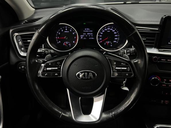 Kia Ceed III с пробегом 2018 года, цена 1 400 001 рубль, 181751 км, хэтчбек, Автокод Объявления