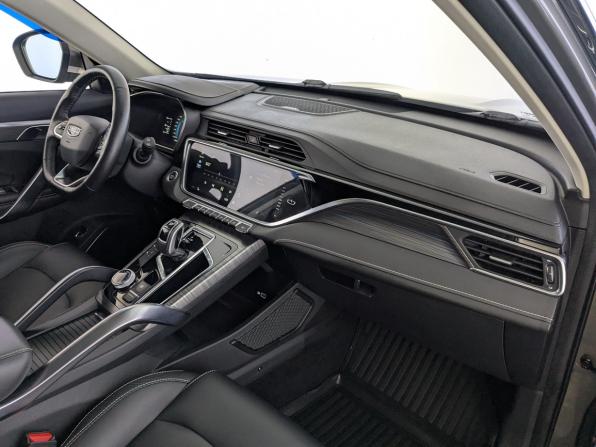 Geely Atlas Pro с пробегом 2022 года, цена 1 690 000 рублей, 103100 км, внедорожник, Автокод Объявления
