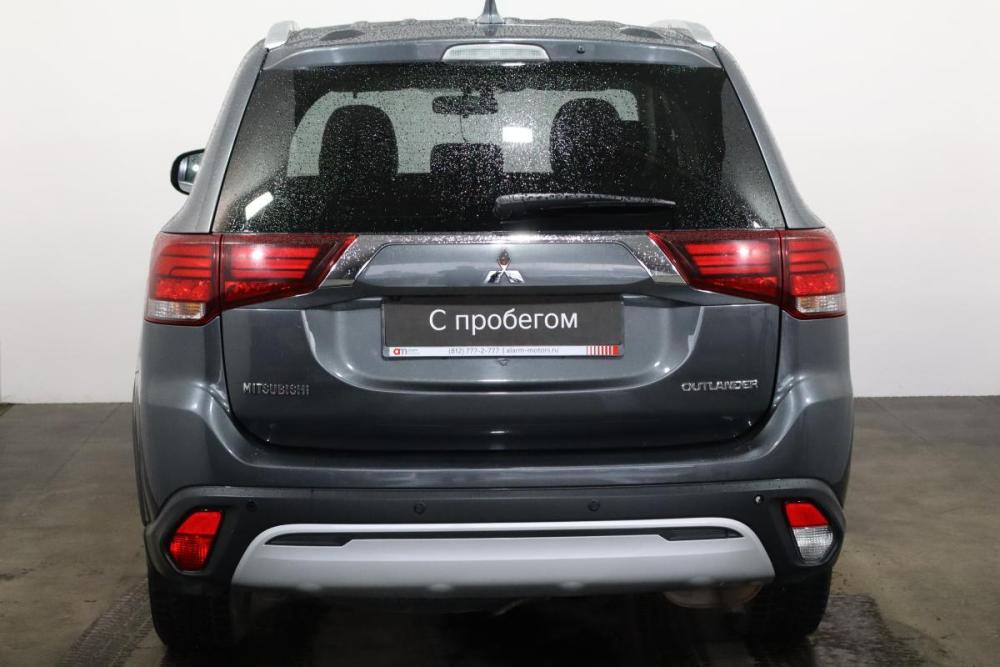 Mitsubishi Outlander III Рестайлинг 3 Санкт-Петербург  - изображение 5
