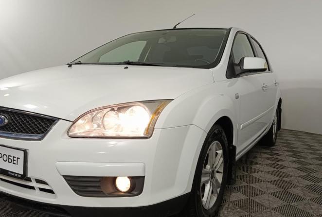 Ford Focus II Рестайлинг с пробегом 2007 года, цена 650 000 рублей, 122000 км, седан, Автокод Объявления