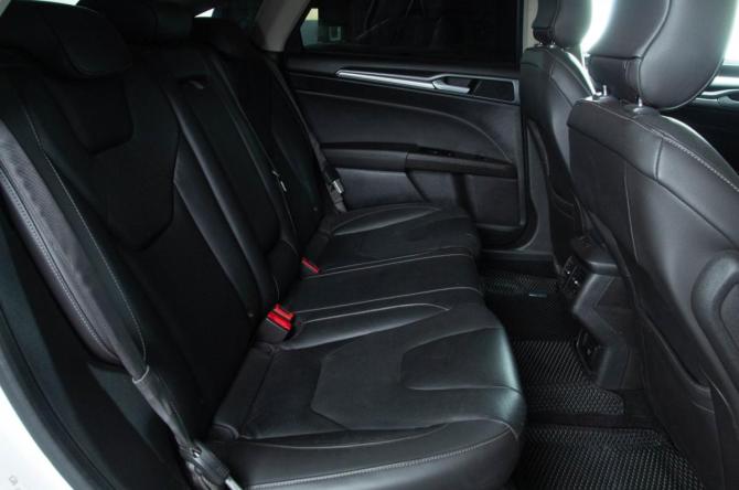 Ford Mondeo V с пробегом 2015 года, цена 1 829 000 рублей, 144950 км, седан, Автокод Объявления