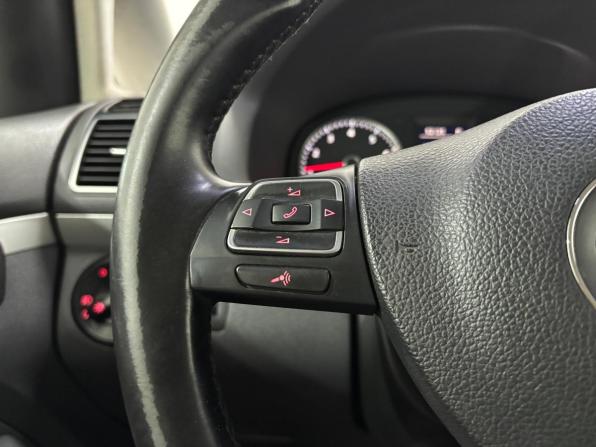 Volkswagen Touran I Рестайлинг 2 с пробегом 2014 года, цена 1 250 000 рублей, 187302 км, компактвэн, Автокод Объявления
