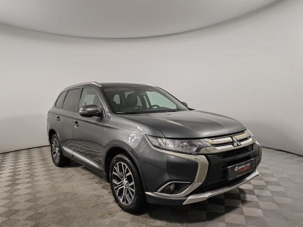 Mitsubishi Outlander III Рестайлинг 2 с пробегом 2016 года, цена 1 625 000 рублей, 207172 км, внедорожник, Автокод Объявления