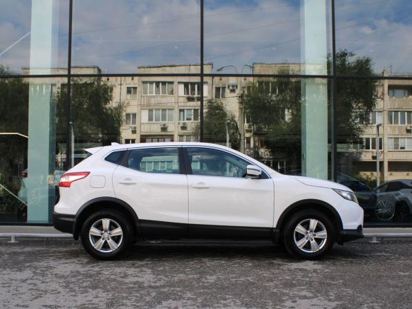 Nissan Qashqai II с пробегом 2017 года, цена 1 690 000 рублей, 119218 км, внедорожник, Автокод Объявления