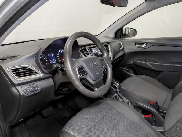 Hyundai Solaris II Рестайлинг с пробегом 2021 года, цена 899 000 рублей, 161523 км, седан, Автокод Объявления