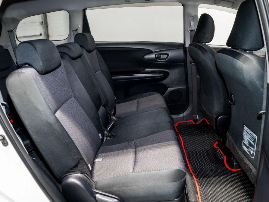 Toyota Wish II Рестайлинг Чита  - изображение 6