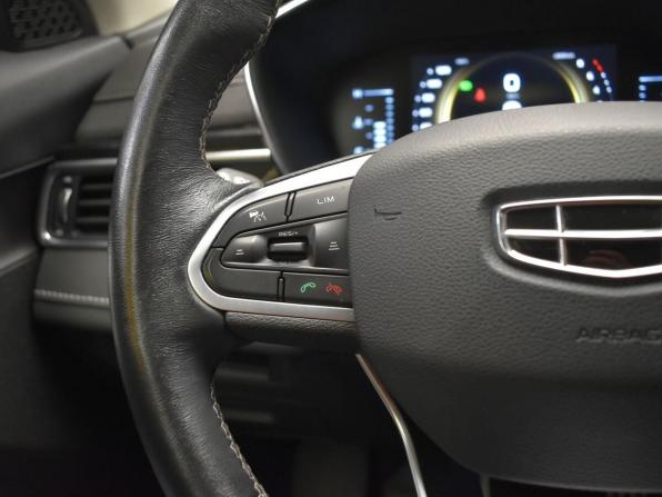 Geely Atlas Pro с пробегом 2022 года, цена 1 825 000 рублей, 68000 км, внедорожник, Автокод Объявления