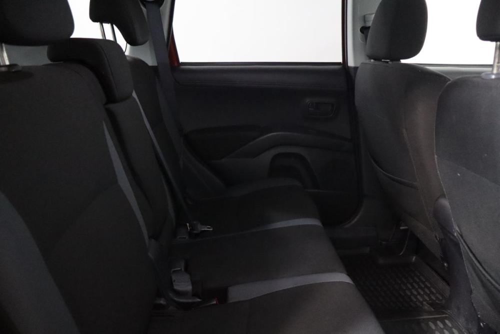Mitsubishi Outlander II Рестайлинг Санкт-Петербург  - изображение 12